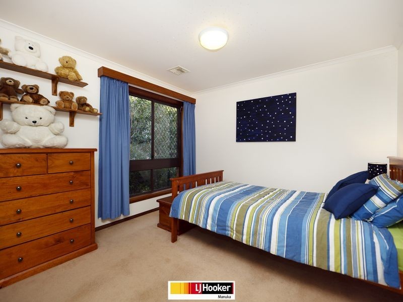 31 Halloran Drive, Jerrabomberra NSW 2619