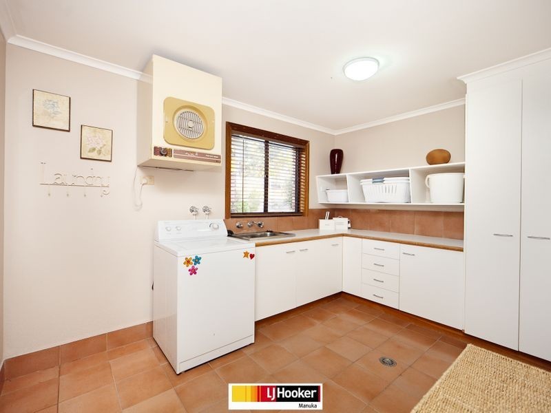 31 Halloran Drive, Jerrabomberra NSW 2619