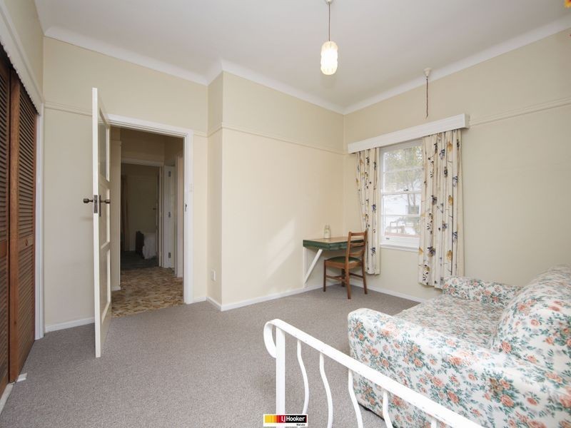 73 Captain Cook Crescent, Griffith ACT 2603