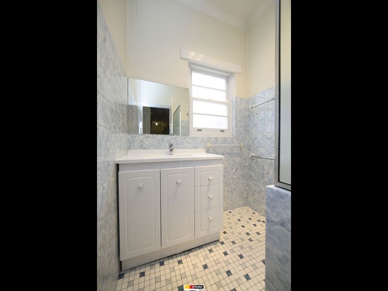 73 Captain Cook Crescent, Griffith ACT 2603