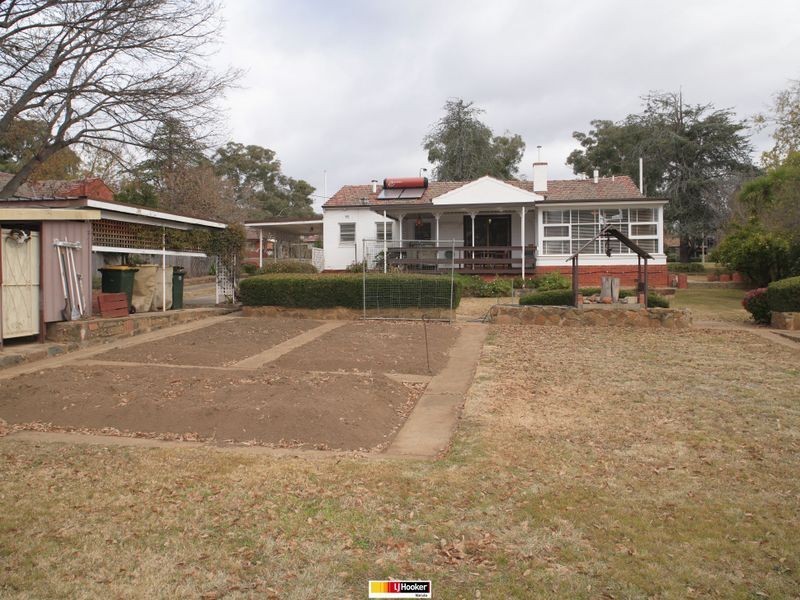 73 Captain Cook Crescent, Griffith ACT 2603