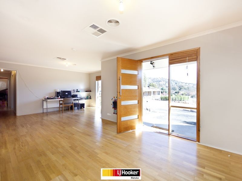 9 Freda Gibson Circuit, Theodore ACT 2905