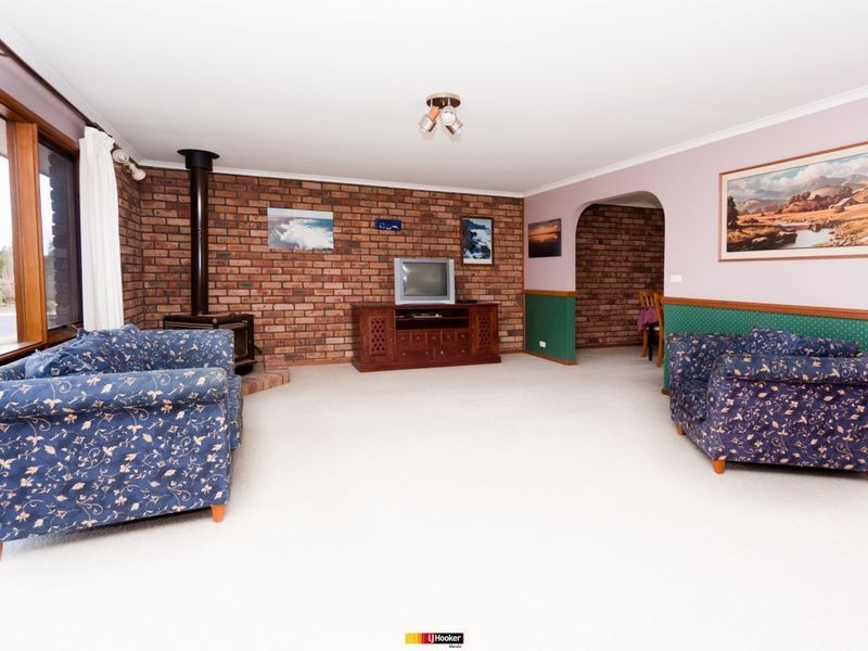 15 Twamley Crescent, Chisholm ACT 2905
