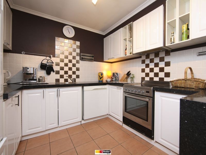 4 Dolan Close, Gordon ACT 2906