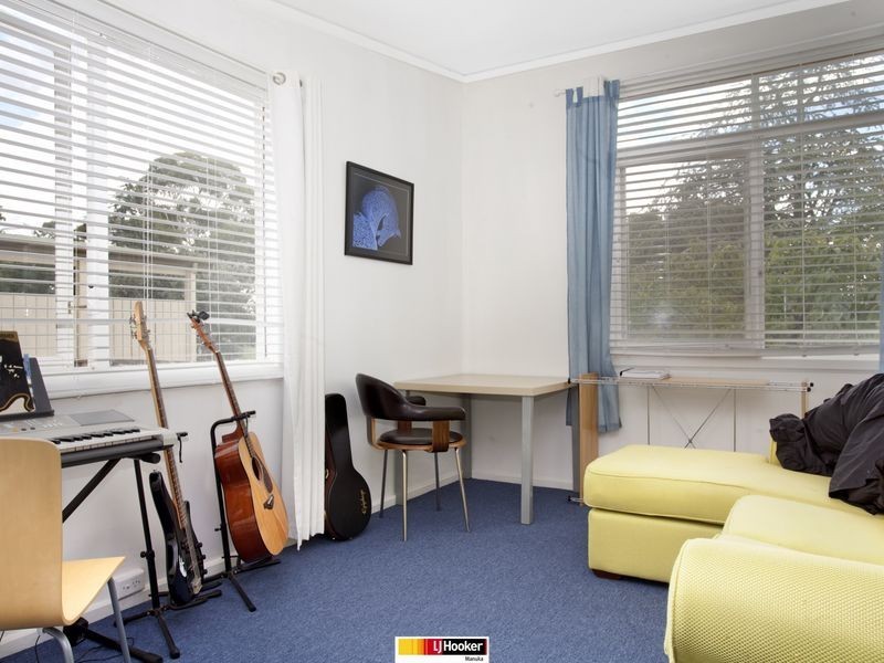 104 Captain Cook Crescent, Narrabundah ACT 2604