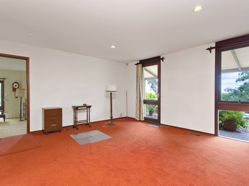 93 Hawkesbury Crescent, Farrer ACT 2607