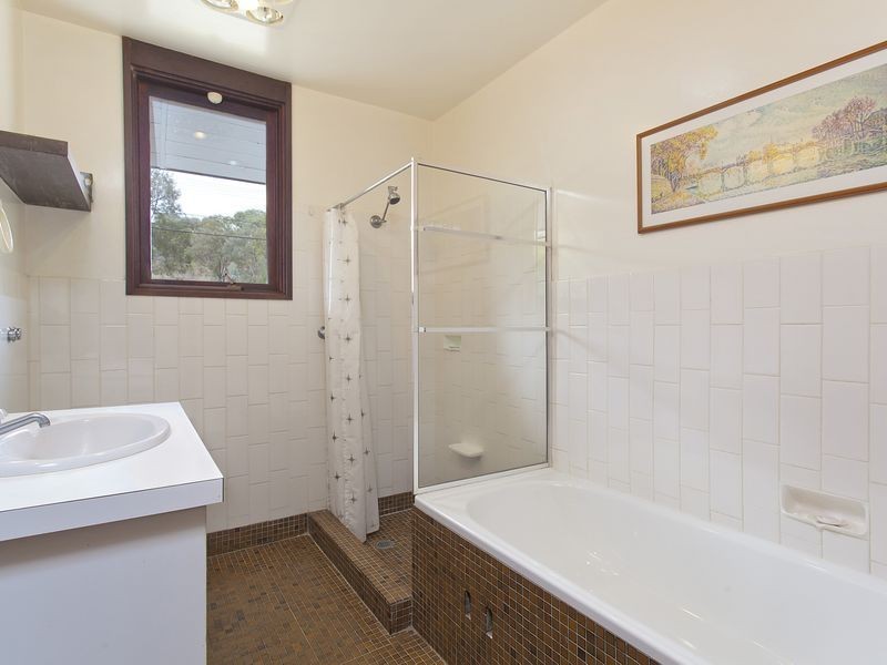 93 Hawkesbury Crescent, Farrer ACT 2607