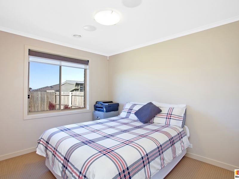 6 Walter Crocker Crescent, Casey ACT 2913