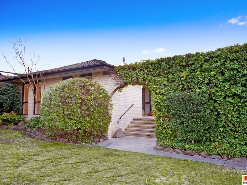 6 Nannine Place, Fisher ACT 2611