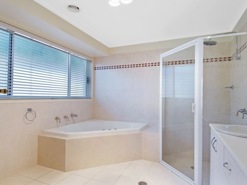 13 Throssell Street, Curtin ACT 2605