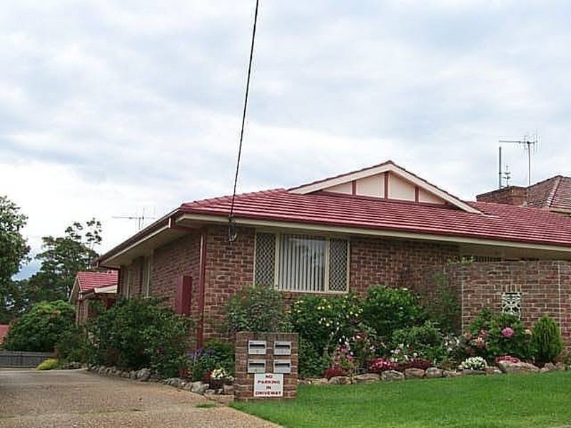 2/8 Hilltop Crescent, Port Macquarie NSW 2444