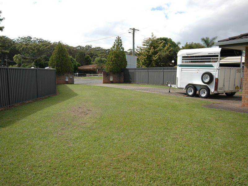 17 Racewyn Close, Port Macquarie NSW 2444