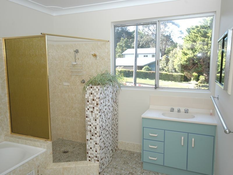 30 Parklands Avenue, Port Macquarie NSW 2444