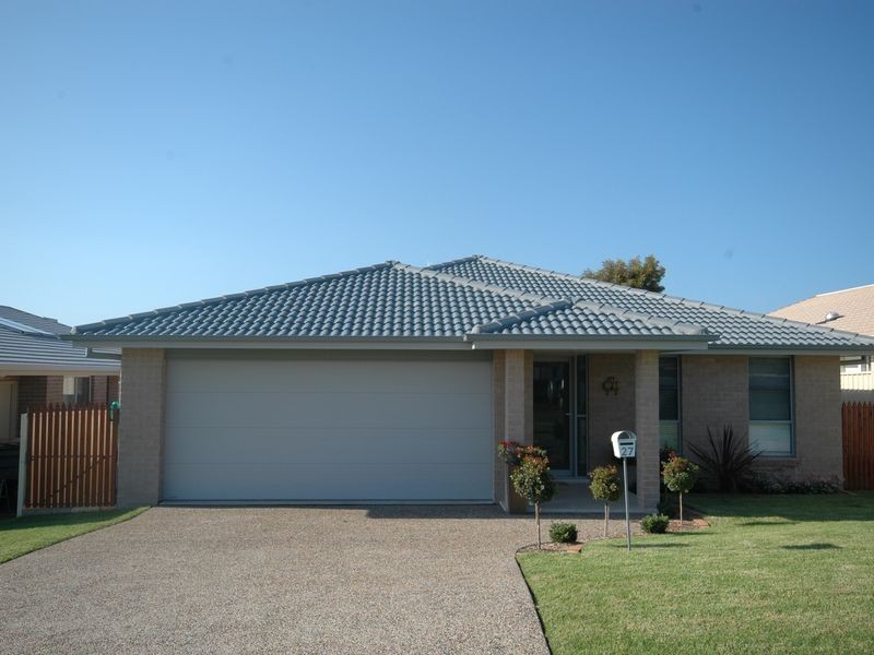 27 Friar Close, Port Macquarie NSW 2444
