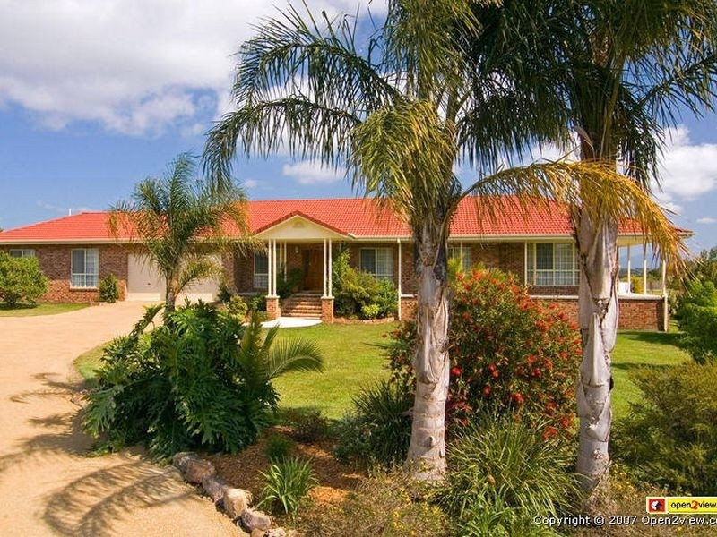 51 Berowra Place, King Creek NSW 2446