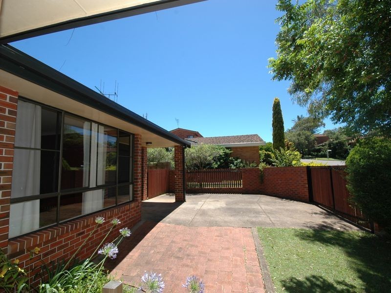 17 Boambee Street, Port Macquarie NSW 2444