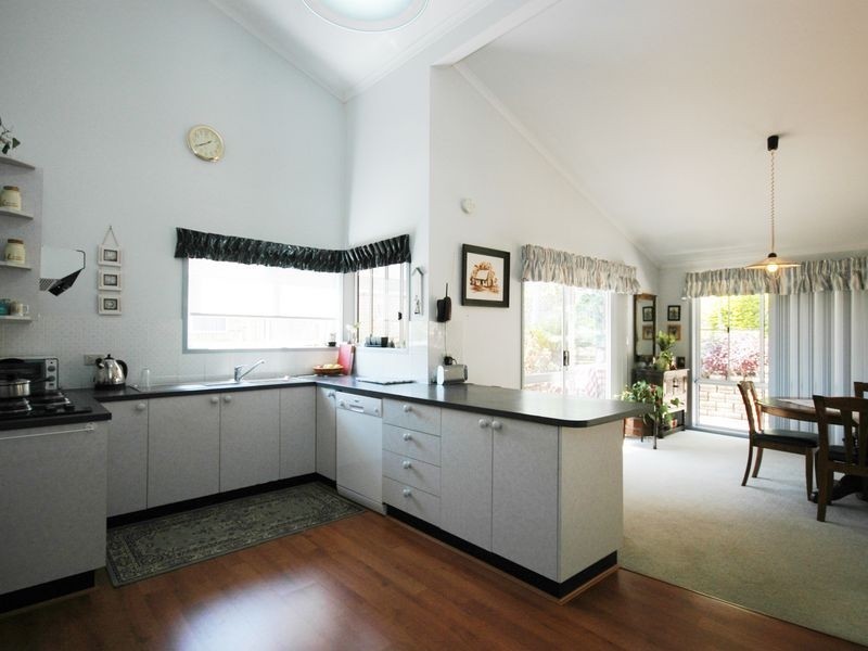 4 Luton Court, Port Macquarie NSW 2444