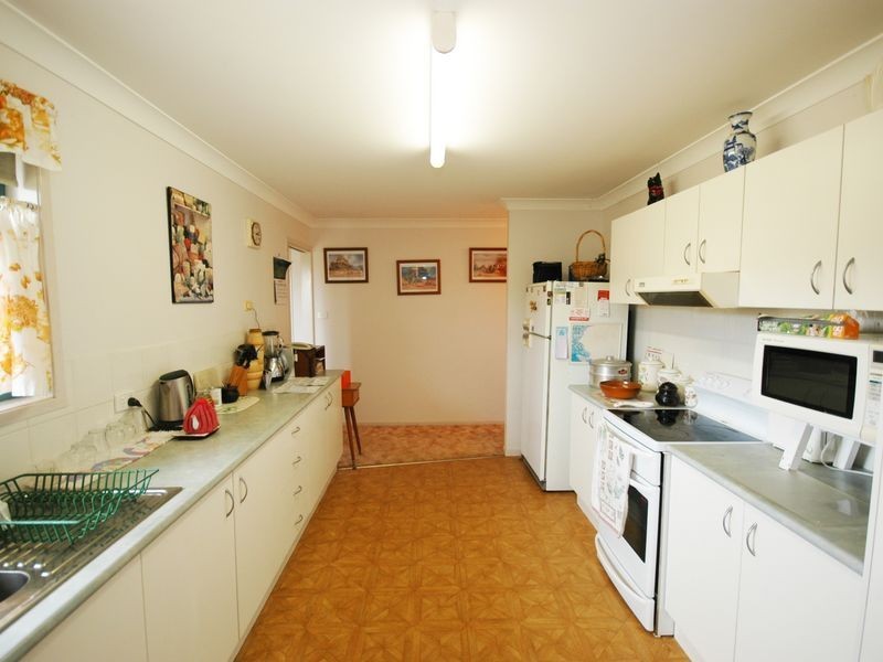 8 Squires Terrace, Port Macquarie NSW 2444