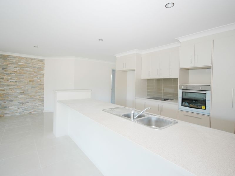 52 Braeroy Drive, Port Macquarie NSW 2444