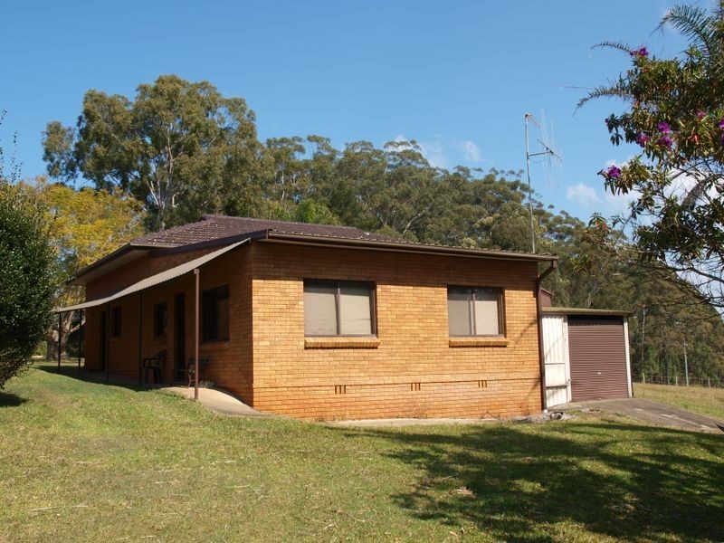 134 Kenwood Drive, Lake Cathie NSW 2445