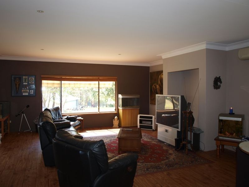 134 Kenwood Drive, Lake Cathie NSW 2445