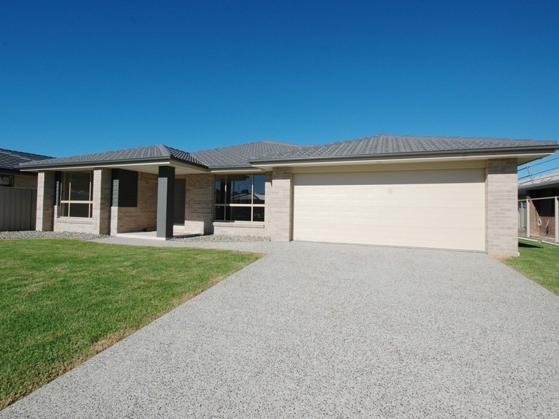 48 Braeroy Drive, Port Macquarie NSW 2444