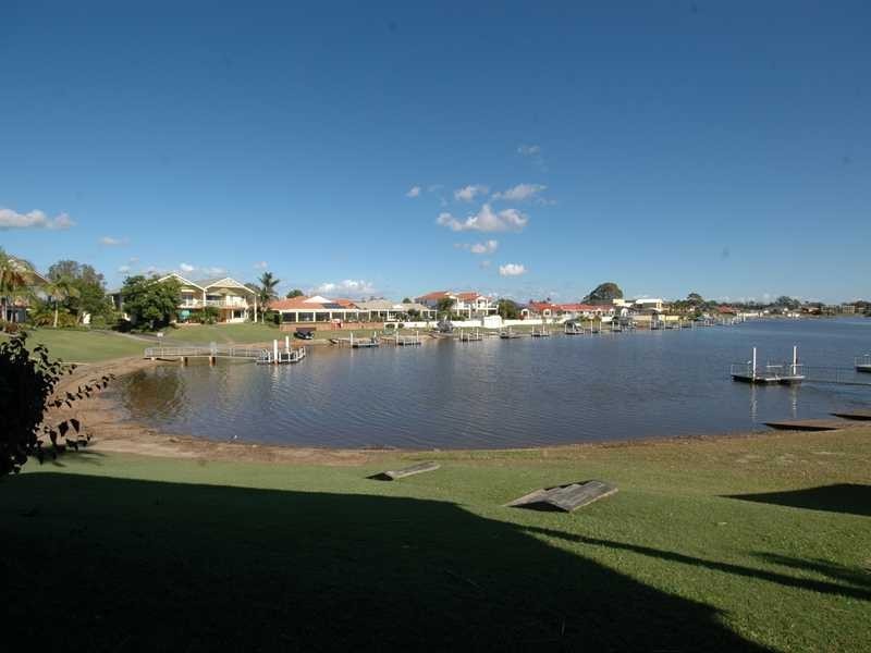 2/158 Riverpark Road, Port Macquarie NSW 2444