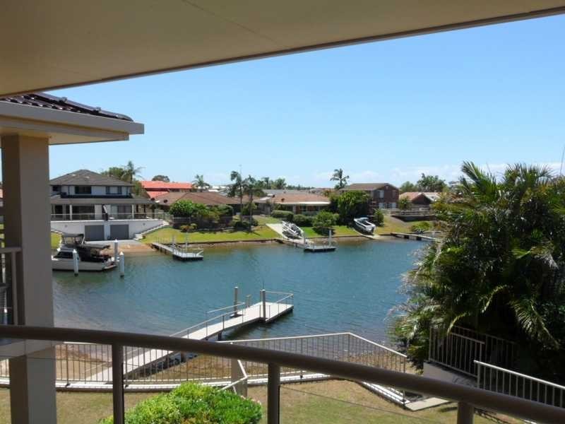 2/1 Laguna Place, Port Macquarie NSW 2444