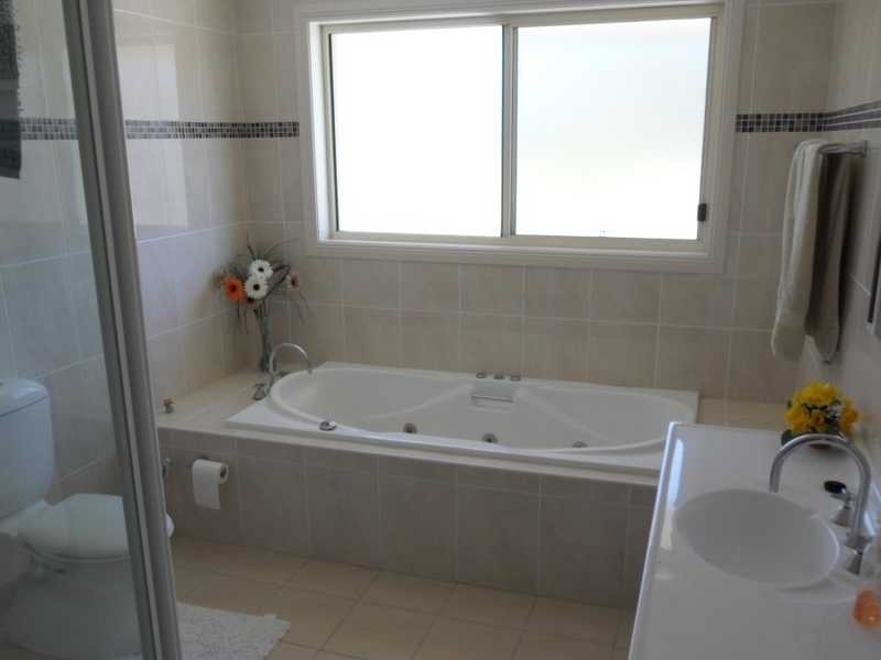 2/1 Laguna Place, Port Macquarie NSW 2444