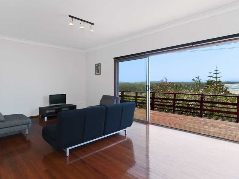 943 Ocean Drive, Bonny Hills NSW 2445