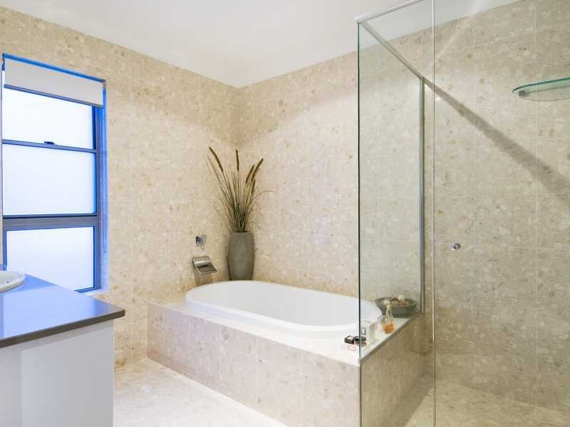 14 McInherney Close, Port Macquarie NSW 2444