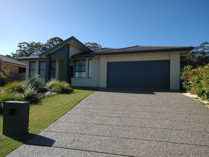 19 Salmean Circuit, Port Macquarie NSW 2444