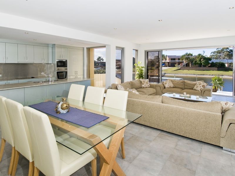 2/34 Hibbard Drive, Port Macquarie NSW 2444