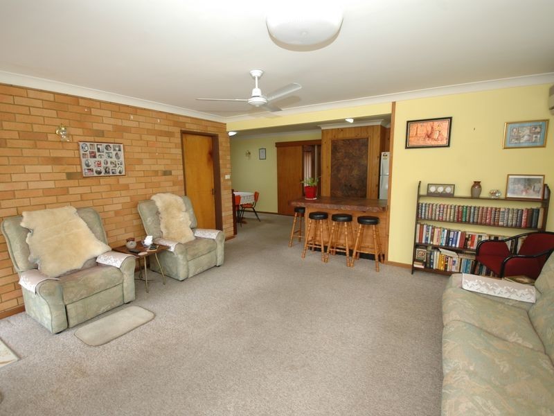 2/6 Mallawa Crescent, Port Macquarie NSW 2444