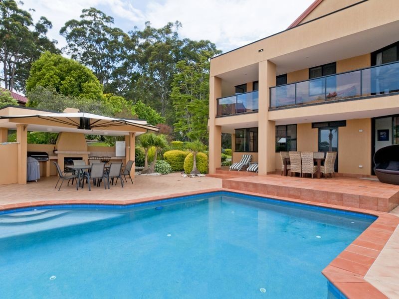 8 Clearwater Crescent, Port Macquarie NSW 2444