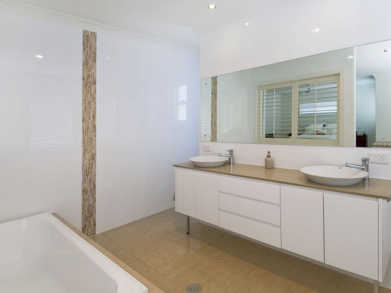 60 Amethyst Way, Port Macquarie NSW 2444