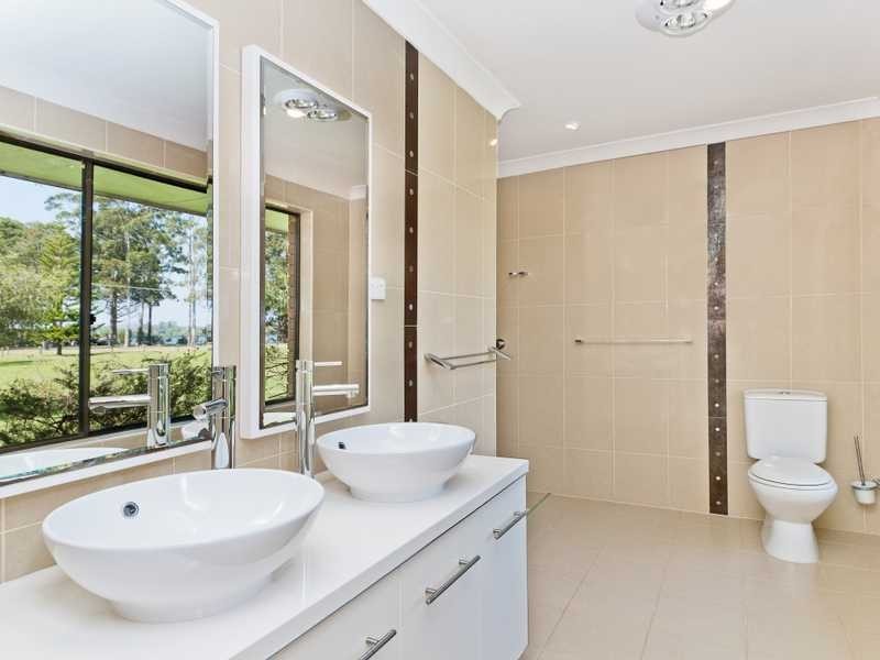 40 McMillan Drive, Blackmans Point NSW 2444