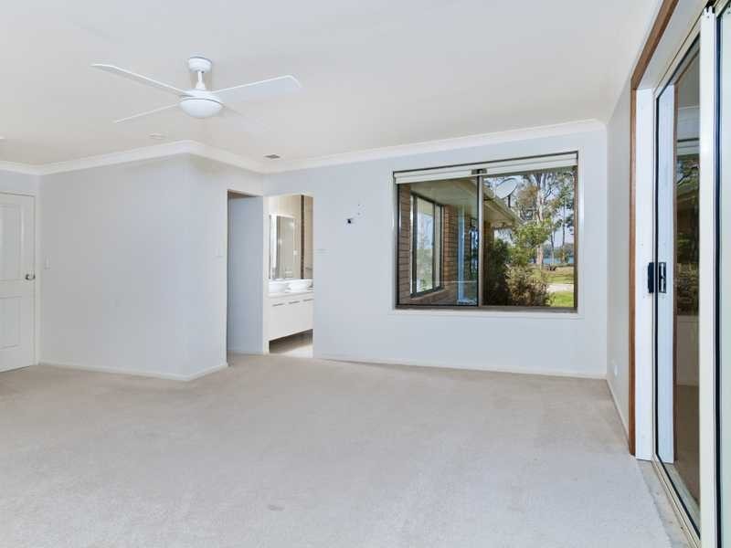 40 McMillan Drive, Blackmans Point NSW 2444