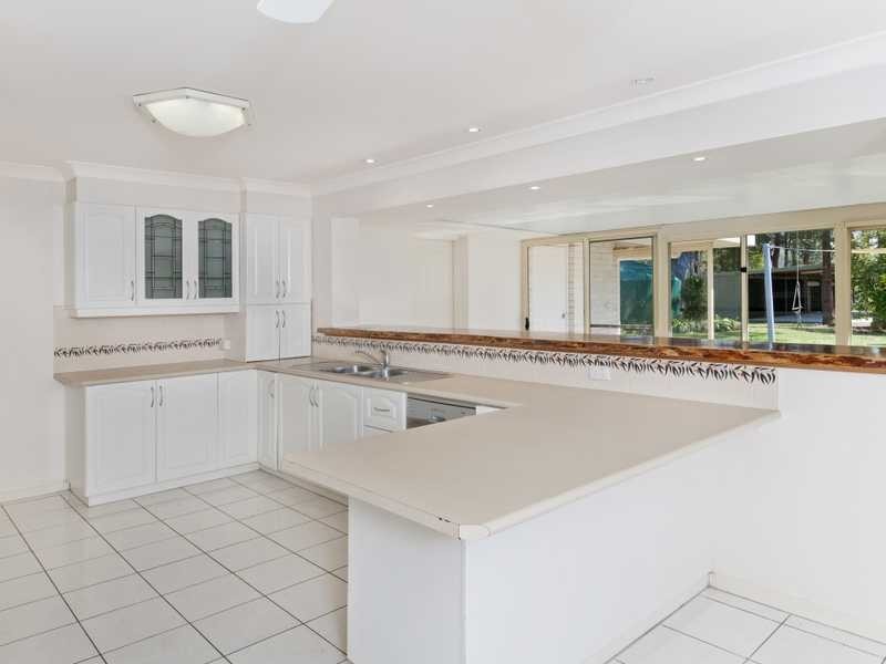 40 McMillan Drive, Blackmans Point NSW 2444