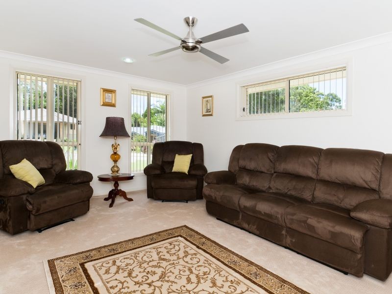 16 Lyrebird Place, Port Macquarie NSW 2444