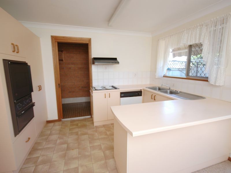 2/60 Burrawan Street, Port Macquarie NSW 2444