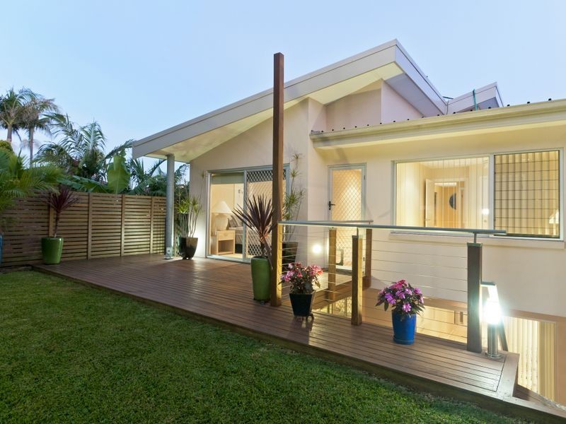 1/129 Matthew Flinders Drive, Port Macquarie NSW 2444