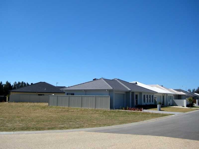 16 Harbourside Crescent, Port Macquarie NSW 2444