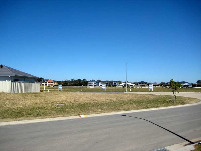 16 Harbourside Crescent, Port Macquarie NSW 2444