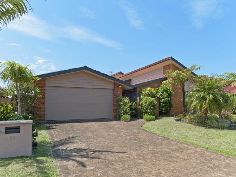11 Laguna Place, Port Macquarie NSW 2444