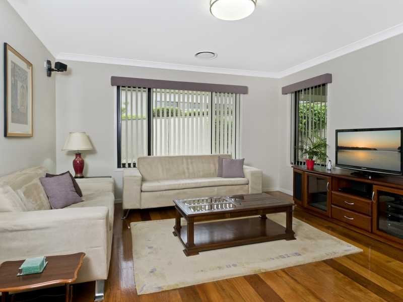 8 Lyrebird Place, Port Macquarie NSW 2444