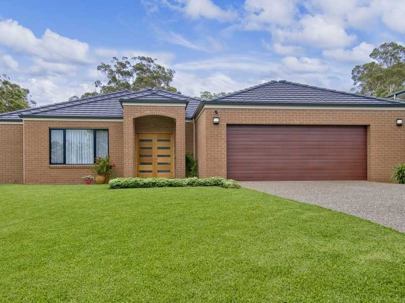 8 Lyrebird Place, Port Macquarie NSW 2444