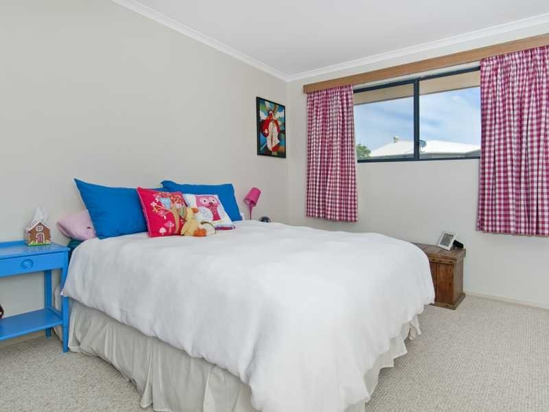 2/4 The Peninsula, Port Macquarie NSW 2444