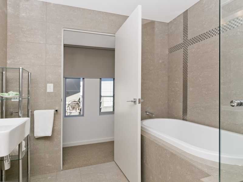 16B McInherney Close, Port Macquarie NSW 2444