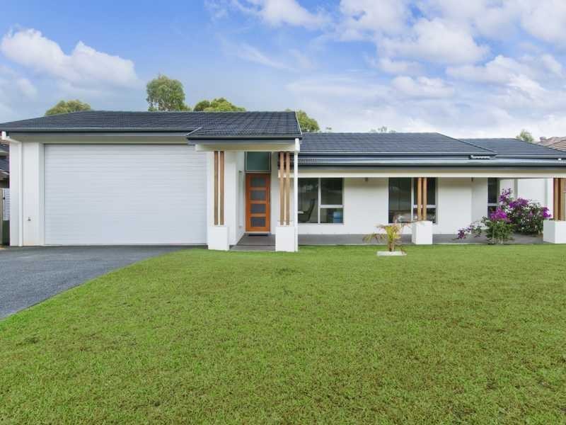 64 Amethyst Way, Port Macquarie NSW 2444
